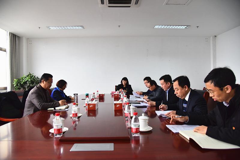 1.李明富参加指导XPJ新葡2018年度领导班子民主生活会_副本.jpg